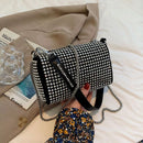 Bolsa Feminina de Festa com Strass e Glitter – com Alça Corrente