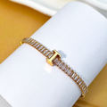 PULSEIRA DE LETRA INCRUSTADO COM ZIRCÔNIA BRILHANTE BANHADA EM OURO 18K